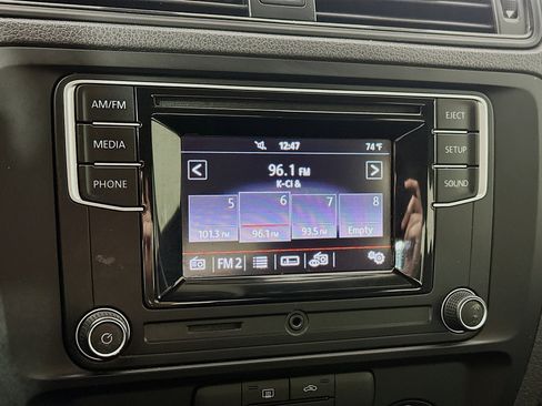 Used 2016 Volkswagen Jetta S image 13