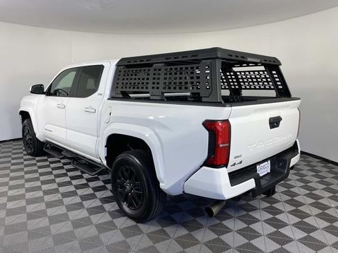 Used 2025 Toyota Tacoma SR5 AWD/4WD image 6