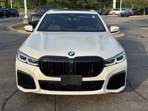 Used 2020 BMW 750i xDrive w/ Executive Package AWD/4WD image 10