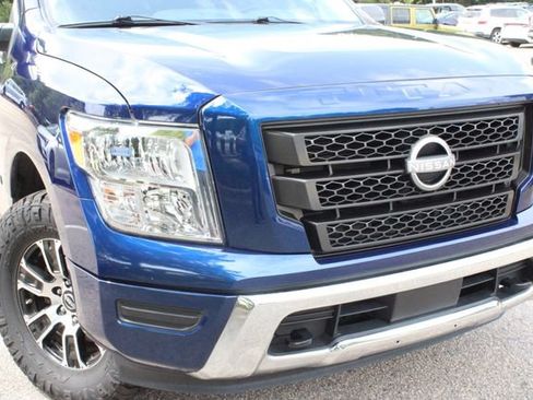 Used 2023 Nissan Titan SV AWD/4WD image 39