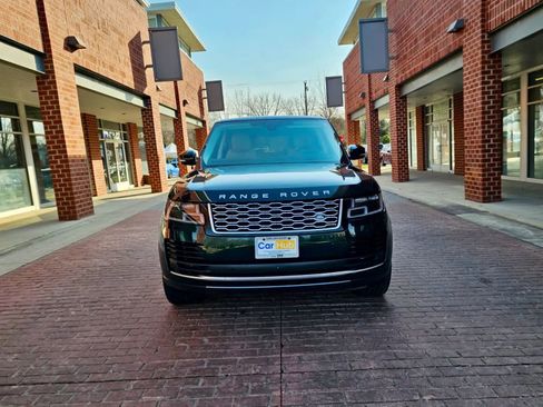Used 2020 Land Rover Range Rover HSE image 2