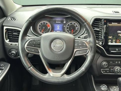 Used 2019 Jeep Cherokee Limited AWD/4WD image 16