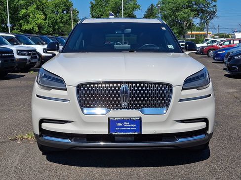 Used 2023 Lincoln Aviator Reserve w/ Equipment Group 201A AWD/4WD image 2