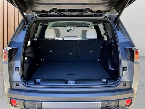 New 2026 Jeep Cherokee Limited AWD/4WD image 23