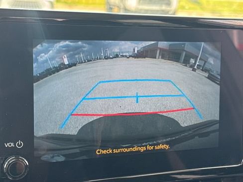 Used 2025 Toyota Corolla LE FWD image 21