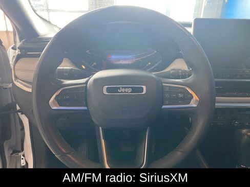 Used 2024 Jeep Compass Limited AWD/4WD image 5