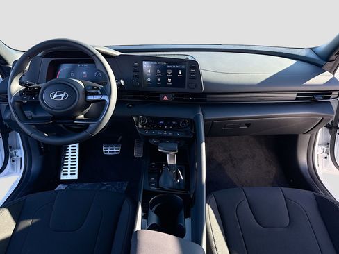 New 2026 Hyundai Elantra SEL Sport Premium image 3