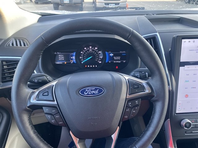 Used 2024 Ford Edge Titanium AWD/4WD image 24