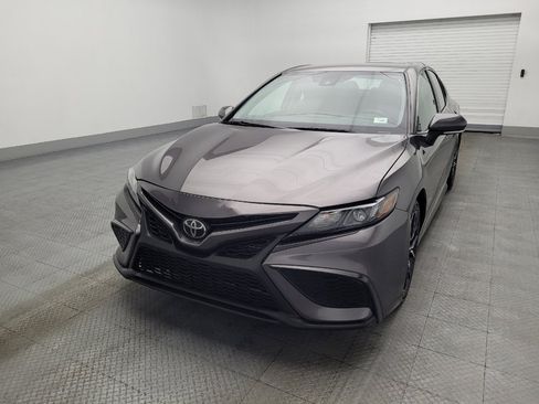 Used 2022 Toyota Camry SE image 15