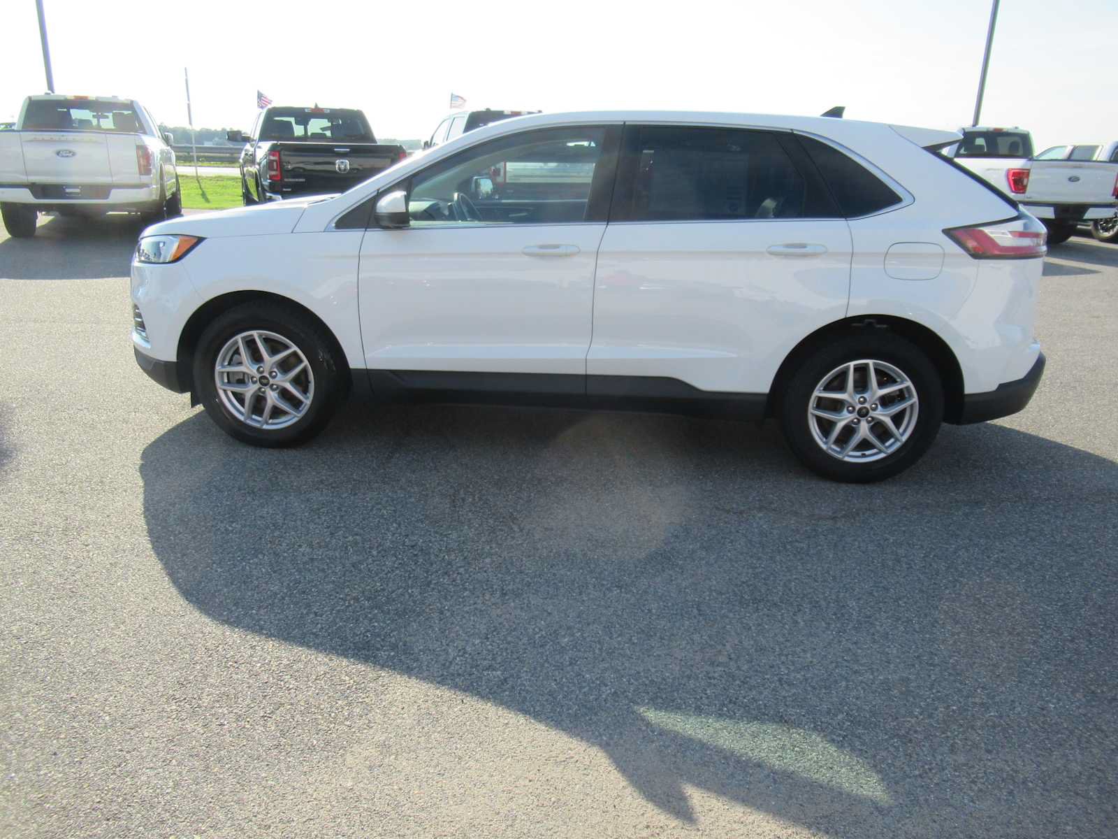Certified 2024 Ford Edge SEL AWD/4WD image 8