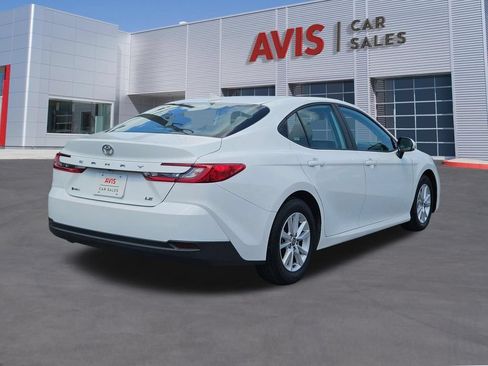 Used 2025 Toyota Camry LE FWD image 6