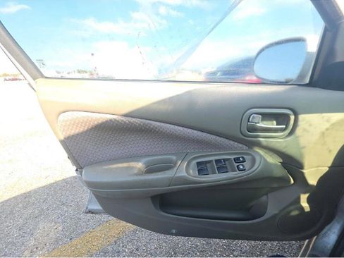 Used 2006 Nissan Sentra 1.8 S image 8