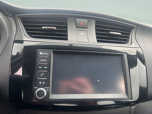 Used 2019 Nissan Sentra S image 23