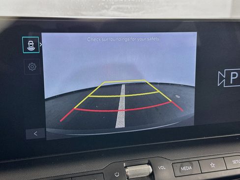 Used 2025 Kia K4 FWD image 23