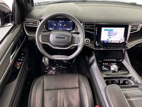 Used 2022 Jeep Wagoneer Series II image 23