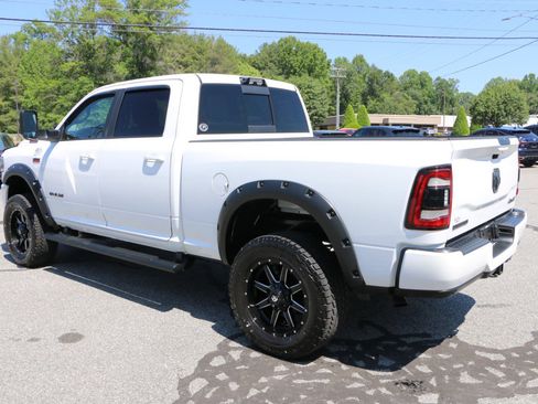 Used 2022 RAM 2500 Big Horn w/ Level C Equiment Group AWD/4WD image 3