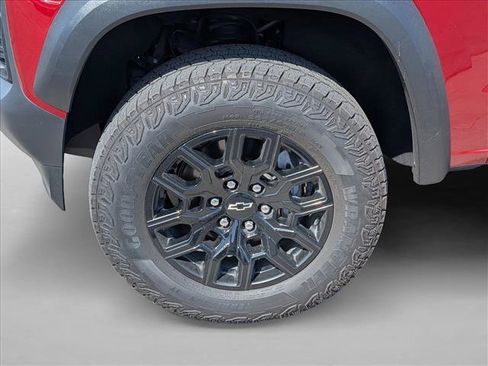 Used 2026 Chevrolet Colorado Trail Boss AWD/4WD image 15
