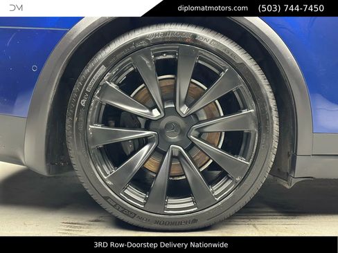 Used 2022 Tesla Model X image 38