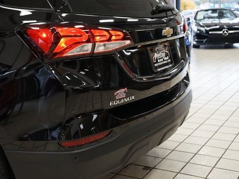 Used 2023 Chevrolet Equinox LS w/ Driver Confidence II Package image 13