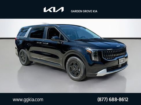 New 2026 Kia Carnival FWD image 1