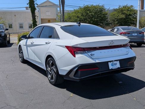 Certified 2024 Hyundai Elantra Limited image 8