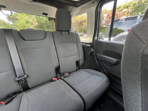Used 2025 Jeep Wrangler Unlimited Sport AWD/4WD image 35