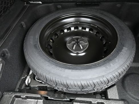 Used 2022 Mercedes-Benz GLE 350 GLE 350 w/ Premium Package image 25