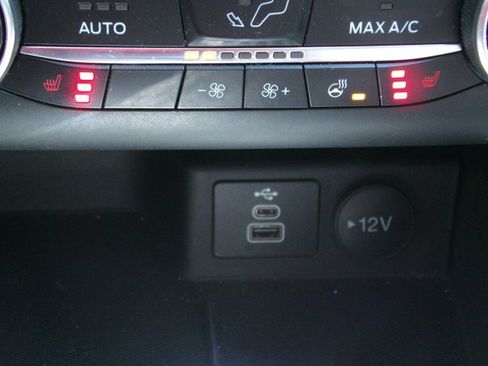 Used 2024 Ford Escape Active AWD/4WD image 21