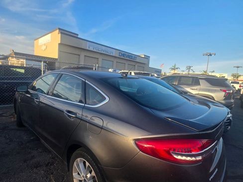 Used 2020 Ford Fusion Energi Titanium image 2