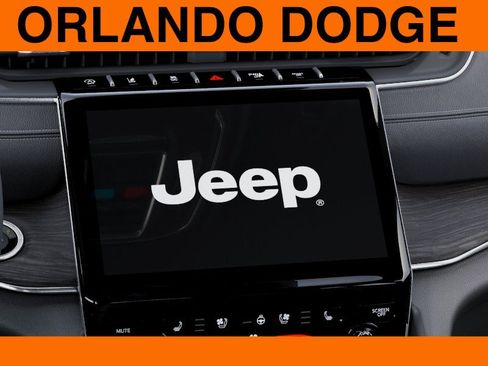 New 2025 Jeep Grand Cherokee L Limited w/ Luxury Tech Group II RWD image 18