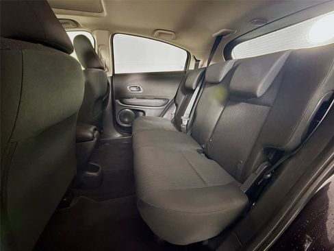 Used 2018 Honda HR-V EX image 25