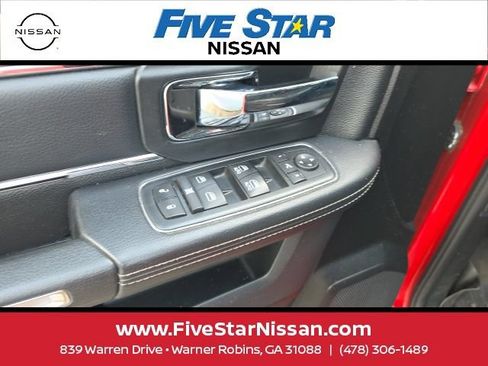Used 2017 RAM 1500 Laramie RWD image 18