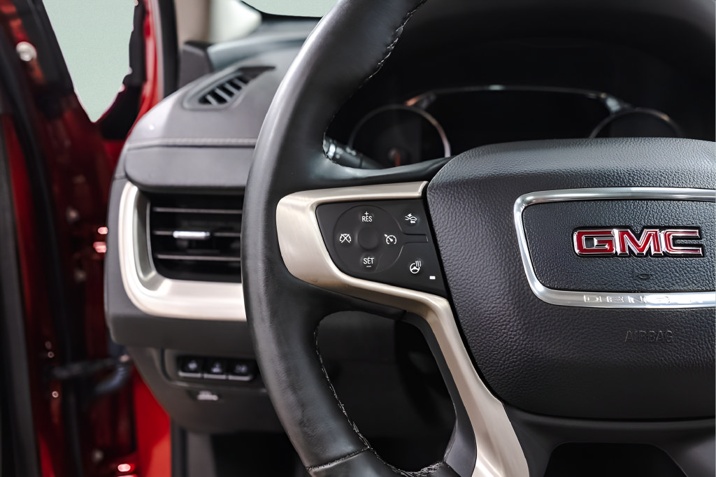 Used 2024 GMC Terrain Denali w/ Denali Premium Package AWD/4WD image 41