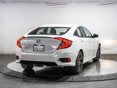 Used 2020 Honda Civic Sport image 4