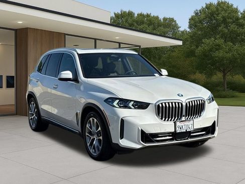 Used 2026 BMW X5 xDrive50e w/ Premium Package AWD/4WD image 6