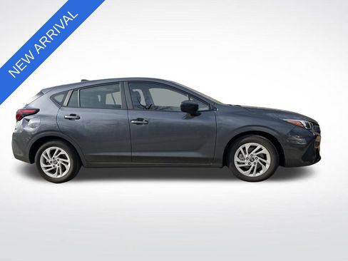 Used 2024 Subaru Impreza 2.0i image 2