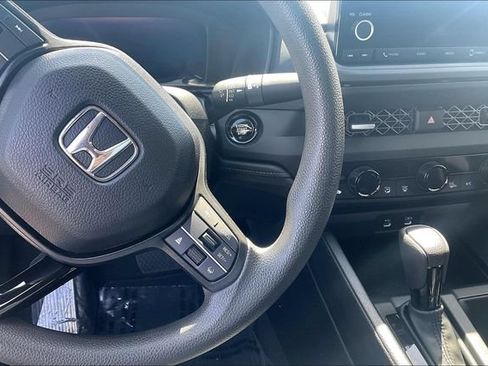 Used 2024 Honda Accord EX image 18