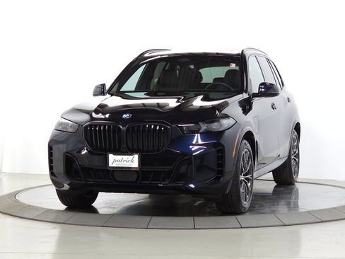 Used 2025 BMW X5 xDrive50e w/ M Sport Package AWD/4WD image 4