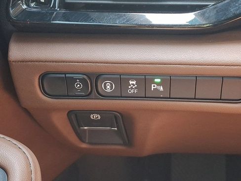Certified 2024 Acura MDX SH-AWD w/ Technology Package image 24