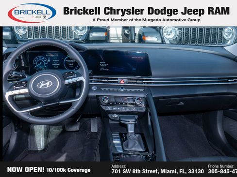 Used 2025 Hyundai Elantra Limited FWD image 18