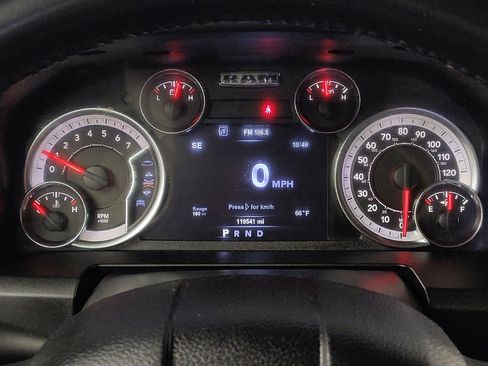 Used 2019 RAM 1500 Big Horn RWD image 23