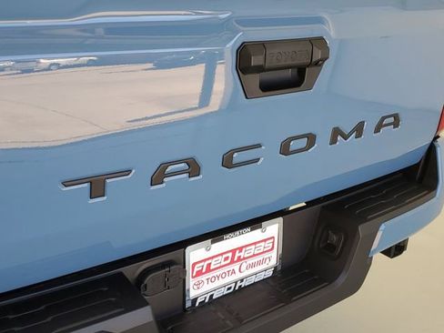 Used 2026 Toyota Tacoma SR5 image 9