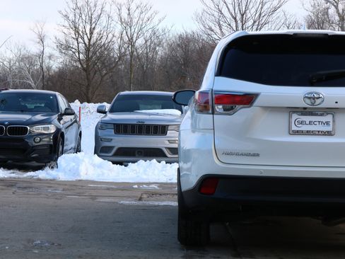 Used 2016 Toyota Highlander Limited image 8