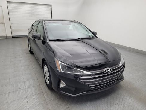 Used 2019 Hyundai Elantra SE w/ Cargo Package FWD image 14