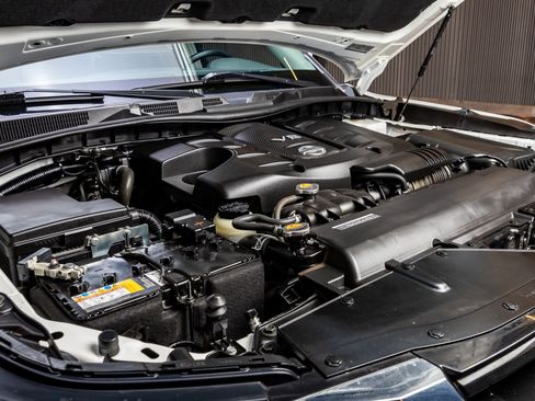 Used 2023 Nissan Armada Platinum w/ Captain's Chairs Package image 37