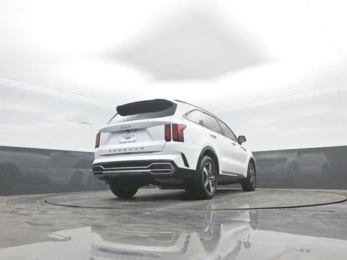 Used 2022 Kia Sorento S w/ Panoramic Sunroof Package FWD image 38