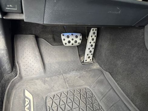 Used 2020 Toyota Avalon XSE image 32