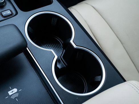 Certified 2023 Acura MDX SH-AWD w/ Technology Package image 36