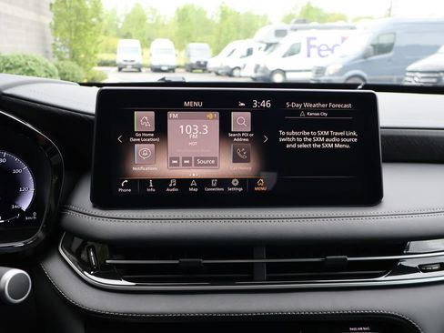 Used 2025 INFINITI QX60 Sensory w/ Cargo Package AWD/4WD image 24