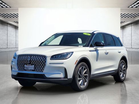 Used 2024 Lincoln Corsair FWD w/ Equipment Group 101A image 10